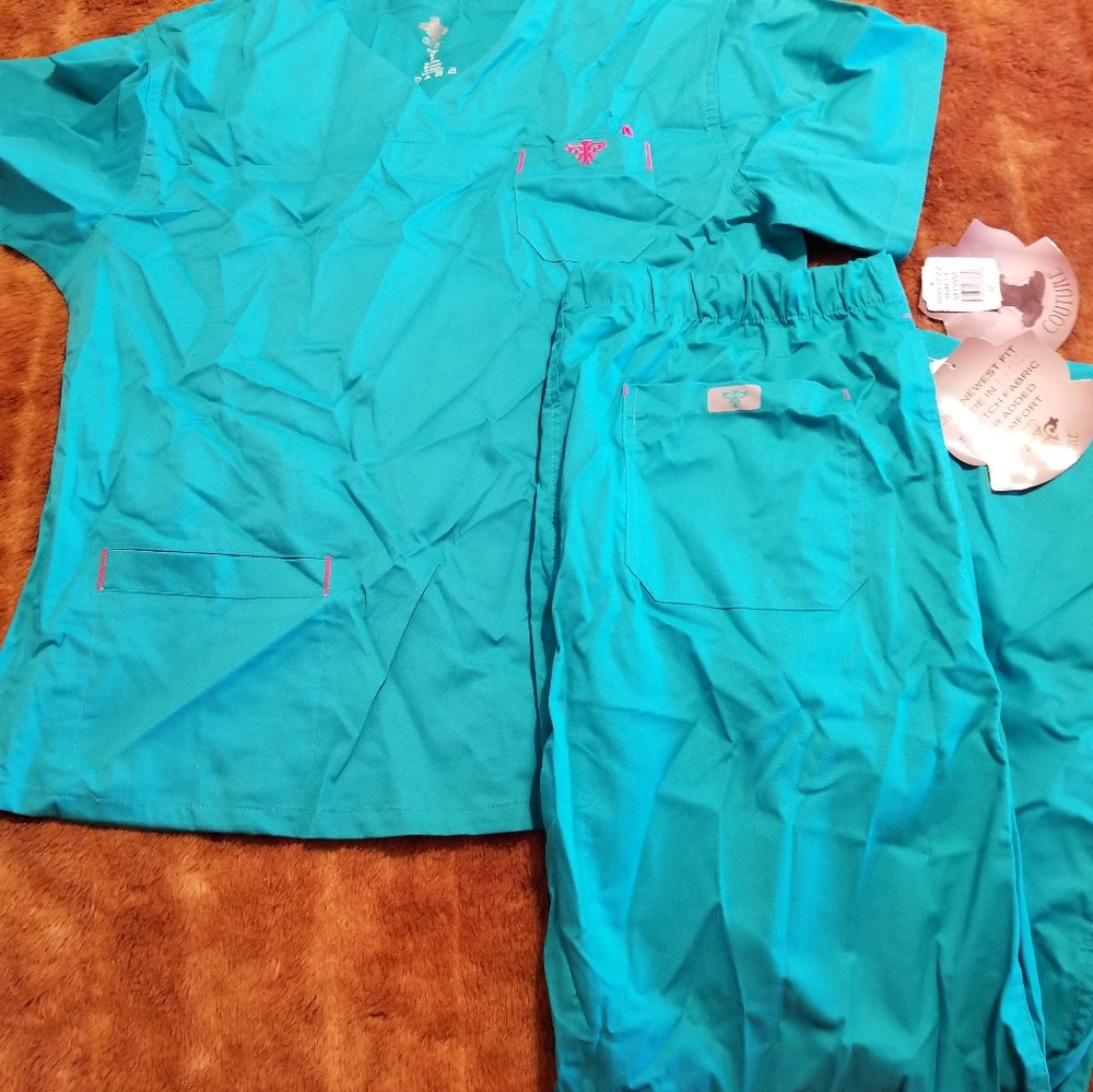 Med couture scrubs